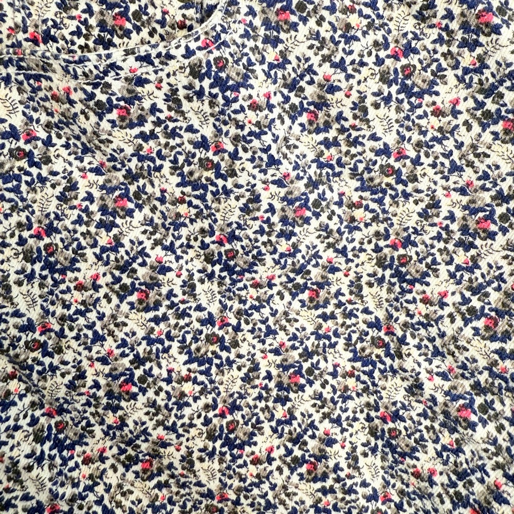 Women’s J Crew floral denim shorts - Picture 3 of 6